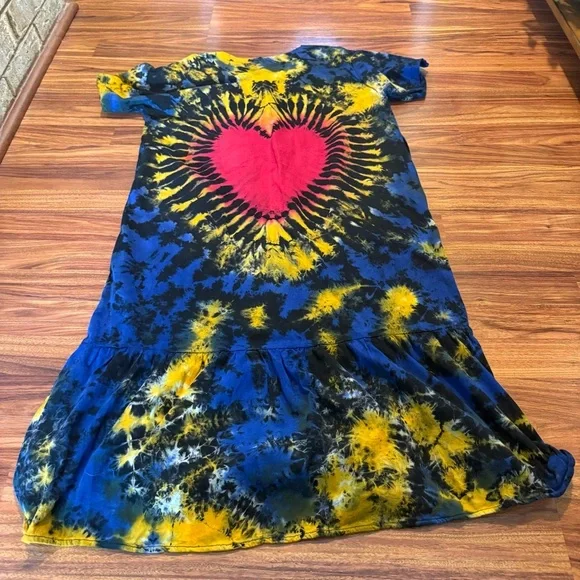 Handmade Tie-Dye Midi Dress – Size XL/1X – 100% Cotton – Heart Burst Design